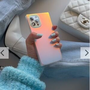 Flaunt SQUARE® Iridescent Satin iPhone Case
iPhone 15 Pro Max + MagSafe